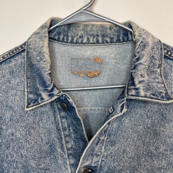 RARE Vintage Levi's Acid Wash Denim Chore Barn Duster Trucker Jean Jacket - Picture 3 of 11